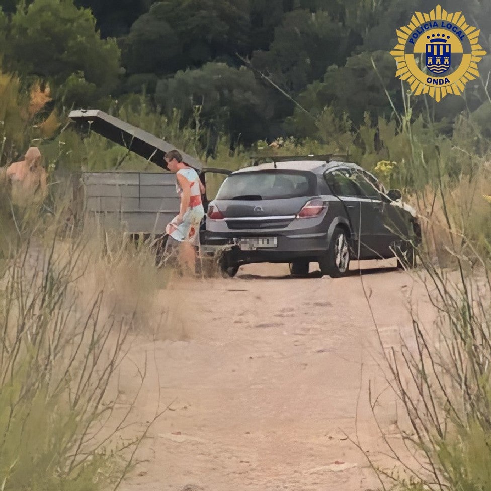 Un vecino de Onda sancionado por verter escombros en la rambla de la Viuda Un vecino de Onda sancionado por verter escombros en la rambla de la Viuda