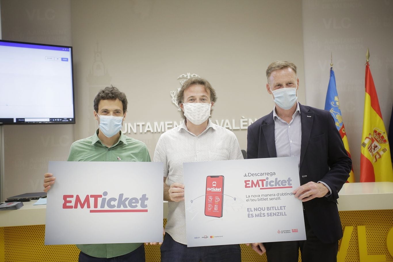 El Ayuntamiento impulsa ‘EMTicket’ la APP para comprar los nuevos billetes sencillos de los autobuses públicos El Ayuntamiento impulsa ‘EMTicket’ la APP para comprar los nuevos billetes sencillos de los autobuses públicos