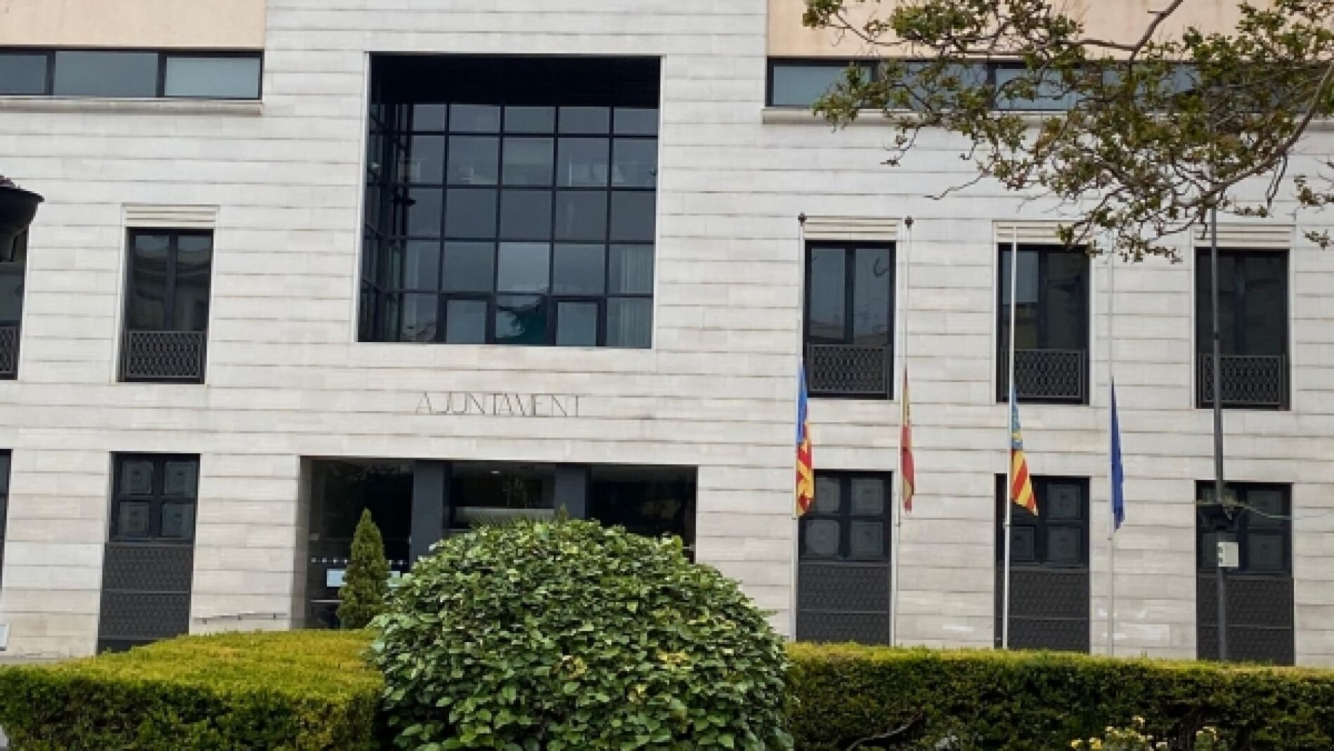 El PSPV pedirá el cese del concejal de VOX Jesús Albiol “por embarrar ...