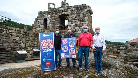 O presidente da Deputación de Ourense, Manuel Baltar; o alcalde de Ribadavia, César Fernández; o director do festival, Rubén Álvarez; e o presidente de Cruz Vermella Ourense, Felipe Ferreiro O presidente da Deputación de Ourense, Manuel Baltar; o alcalde de Ribadavia, César Fernández; o director do festival, Rubén Álvarez; e o presidente de Cruz Vermella Ourense, Felipe Ferreiro