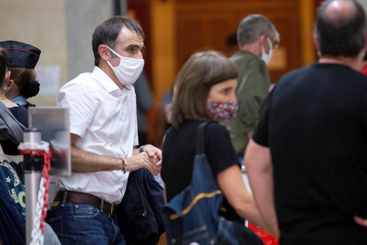 El etarra Josu Ternera sale de prisión para cumplir arresto domiciliario por motivos de salud El etarra Josu Ternera sale de prisión para cumplir arresto domiciliario por motivos de salud