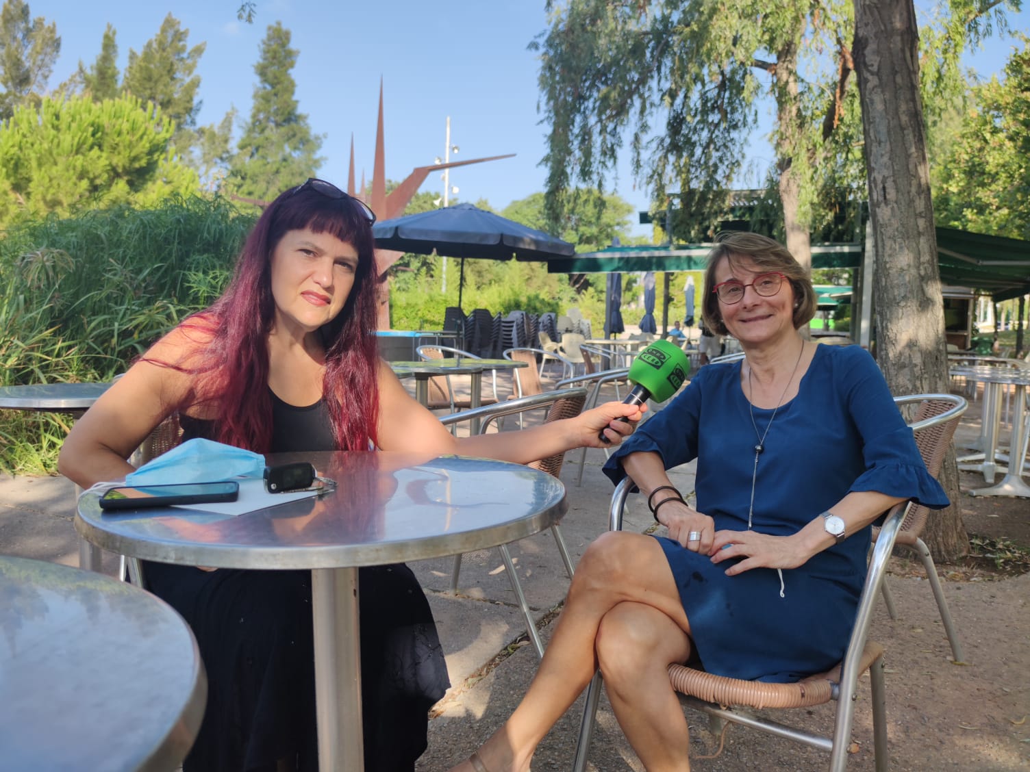 Eva Alcón: "A un rector no le preguntan por su condición de rector" Eva Alcón: "A un rector no le preguntan por su condición de rector"