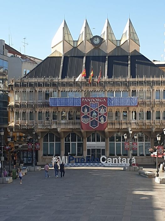 El Pandorgo, Julio Santiago Sánchez, invita a cantar hoy "bien fuerte" el himno de la Pandorga desde los balcones El Pandorgo, Julio Santiago Sánchez, invita a cantar hoy "bien fuerte" el himno de la Pandorga desde los balcones