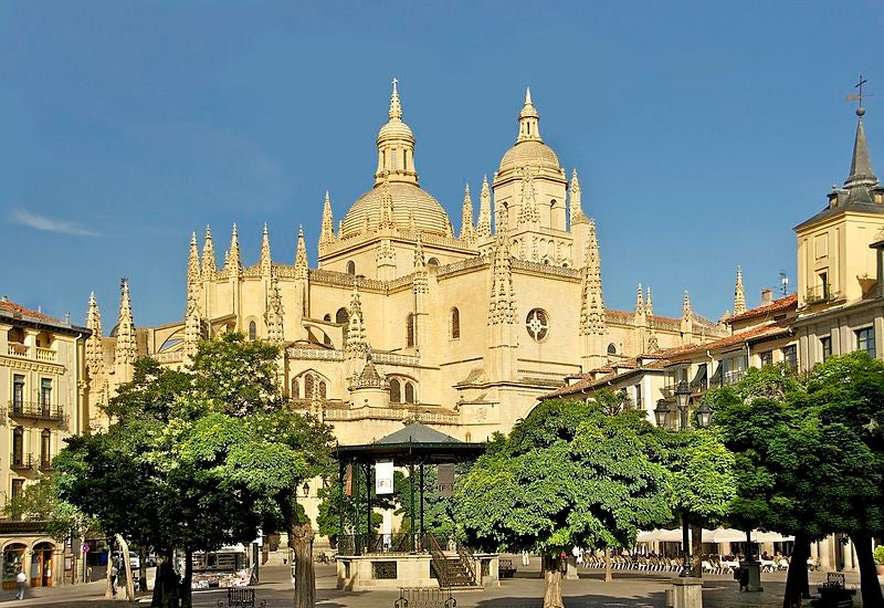 La Historia de la Catedral de Segovia La Historia de la Catedral de Segovia