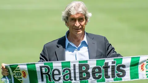 Pelegrini, durante su presentación Pelegrini, durante su presentación
