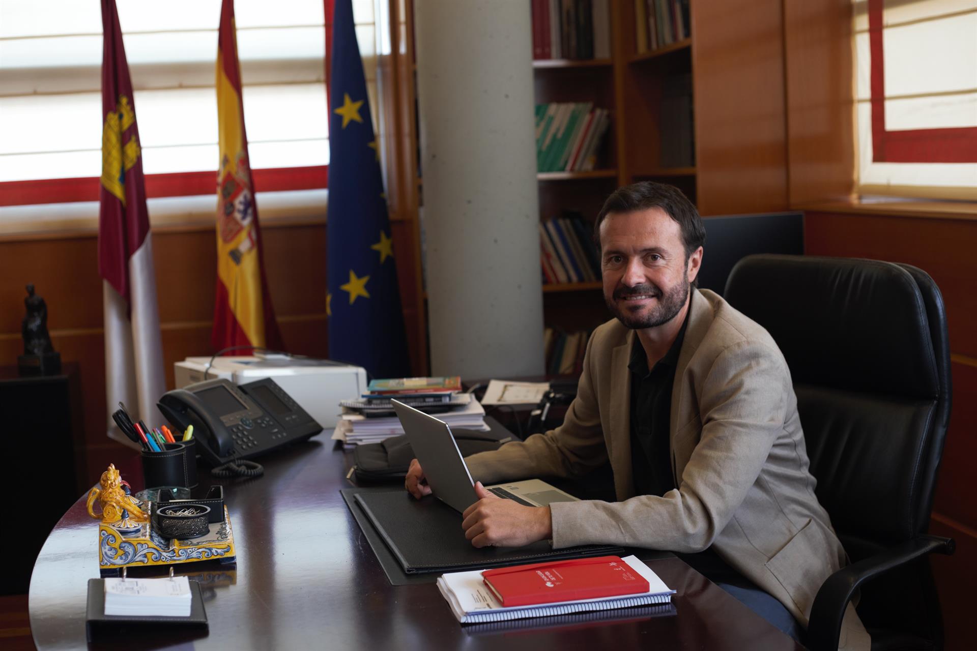 La Junta pide al Gobierno 7,7 millones de euros para asumir la gestión de Tablas de Daimiel y Cabañeros La Junta pide al Gobierno 7,7 millones de euros para asumir la gestión de Tablas de Daimiel y Cabañeros
