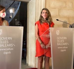 La ministra de Trabajo, Yolanda Díaz, junto a la presidenta del Govern balear, Francina Armengol, en Palma. La ministra de Trabajo, Yolanda Díaz, junto a la presidenta del Govern balear, Francina Armengol, en Palma.