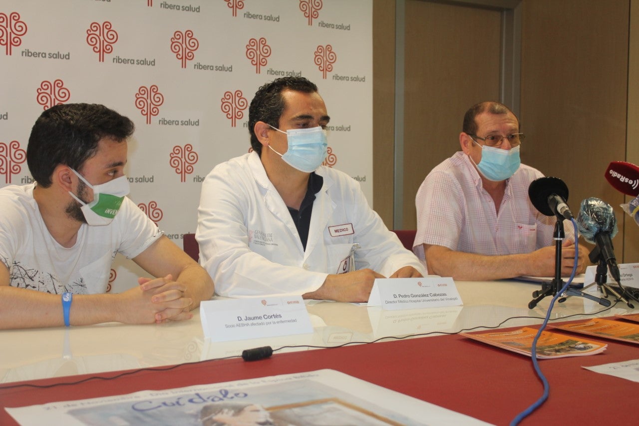 El Hospital del Vinalopó y la Asociación Espina Bífida e Hidrocefalia suman fuerzas para concienciar sobre la enfermedad El Hospital del Vinalopó y la Asociación Espina Bífida e Hidrocefalia suman fuerzas para concienciar sobre la enfermedad