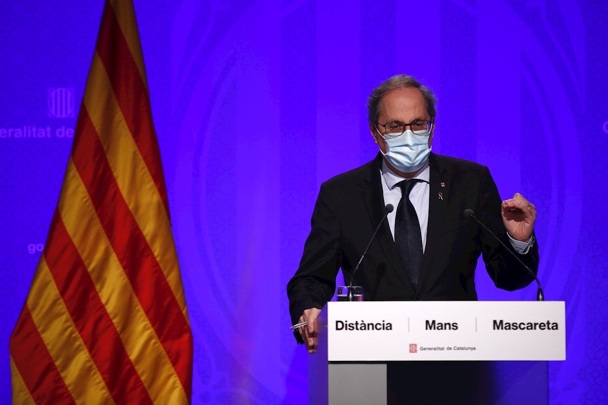 Torra pide al Rey Felipe VI que abdique tras la "huida" de Don Juan Carlos, al que ha llamado "prófugo de la Justicia" Torra pide al Rey Felipe VI que abdique tras la "huida" de Don Juan Carlos, al que ha llamado "prófugo de la Justicia"
