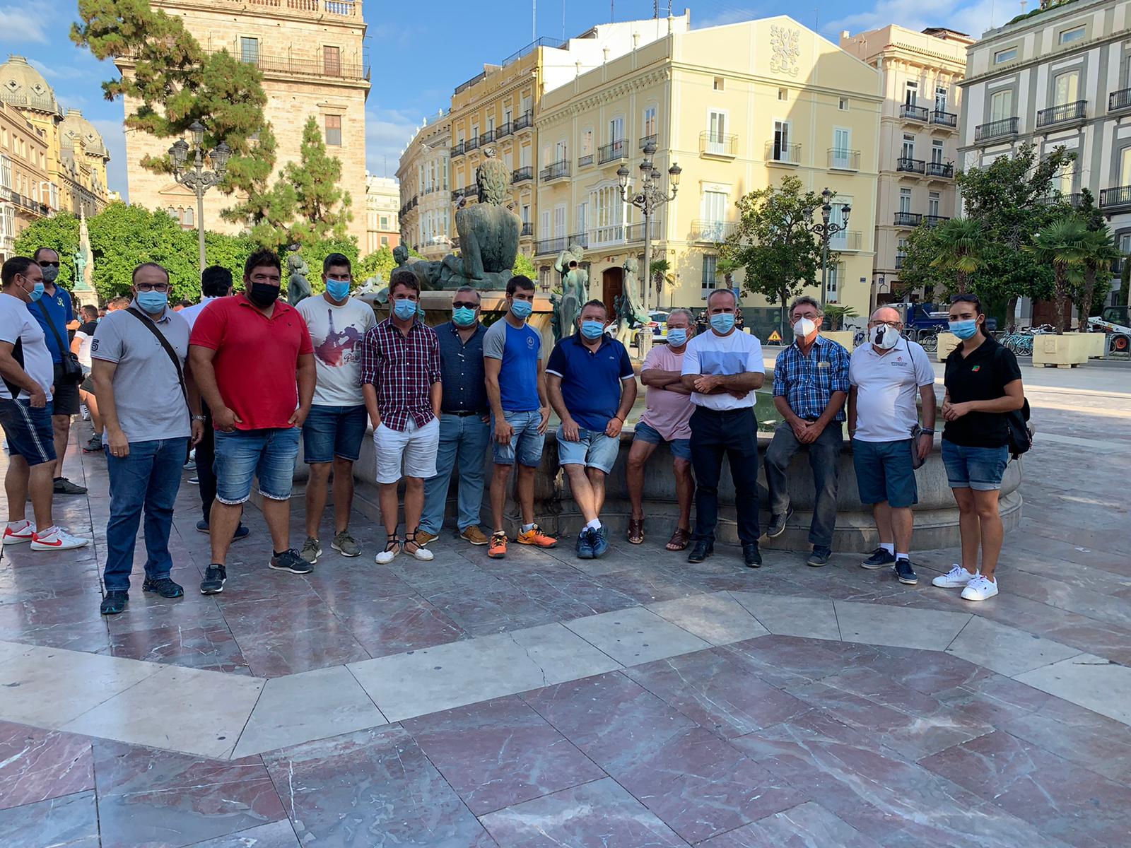 Ganaderos de Castellón reclaman a la Generalitat medidas que "eviten el sacrificio de más animales" Ganaderos de Castellón reclaman a la Generalitat medidas que "eviten el sacrificio de más animales"