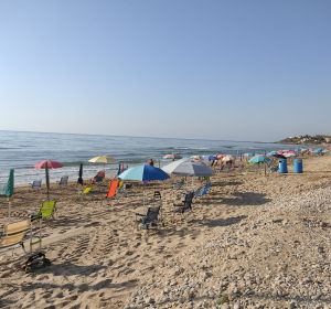 Imagen sombrillas en Oropesa. Imagen sombrillas en Oropesa.