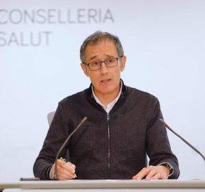 El portavoz de enfermedades infecciosas del Govern, Javier Arranz, ofreciendo datos sobre la situación epidemiológica de Baleares. El portavoz de enfermedades infecciosas del Govern, Javier Arranz, ofreciendo datos sobre la situación epidemiológica de Baleares.