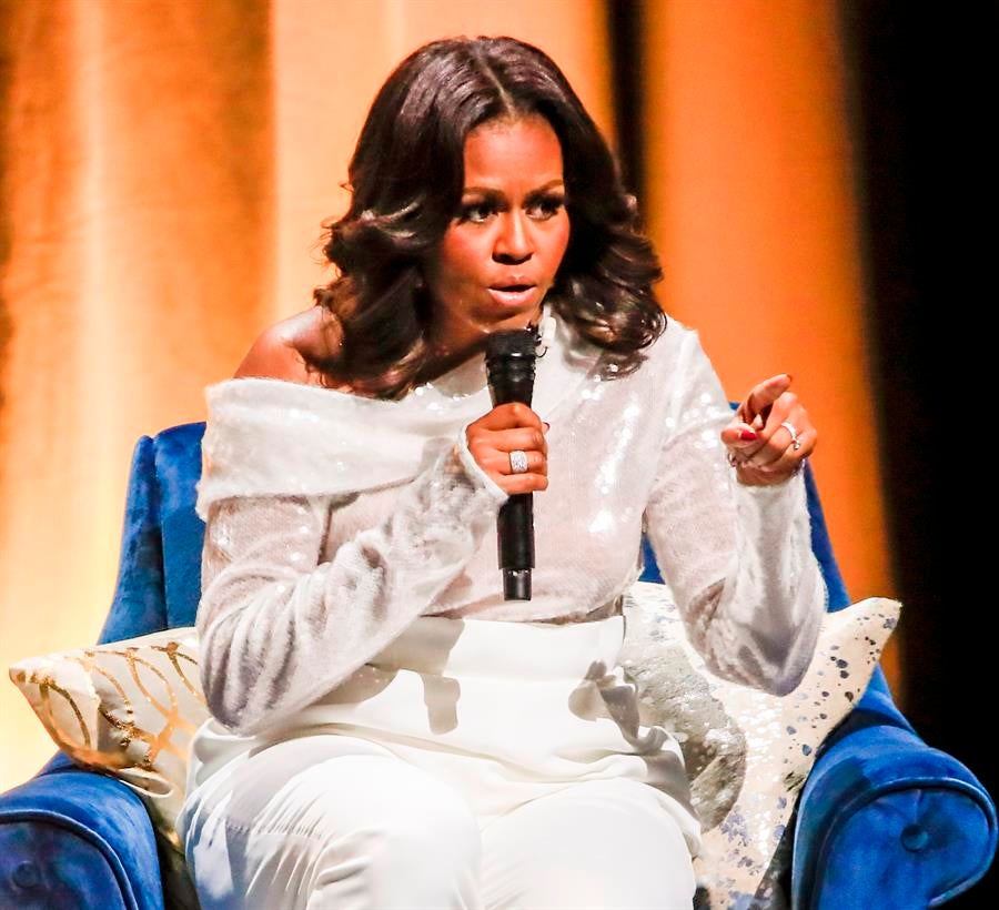 Michelle Obama carga contra Donald Trump: "No puede ser el presidente que necesitamos que sea" Michelle Obama carga contra Donald Trump: "No puede ser el presidente que necesitamos que sea"
