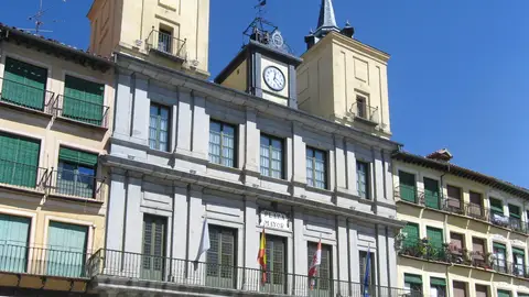 Fachada Ayuntamiento de Segovia Fachada Ayuntamiento de Segovia