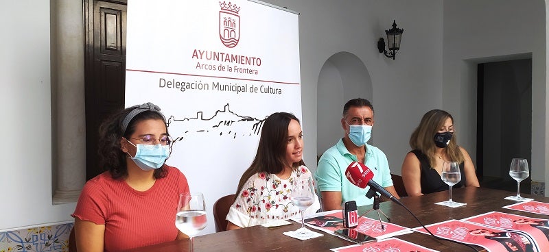 Las jovenes de 'Paletos Ilustrados' toman el Palacio del Mayorazgo desde el 26 de agosto Las jovenes de 'Paletos Ilustrados' toman el Palacio del Mayorazgo desde el 26 de agosto