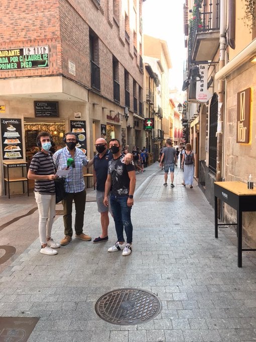 Un Paseo con micrófono por la Calle Laurel verano de 2020 Un Paseo con micrófono por la Calle Laurel verano de 2020