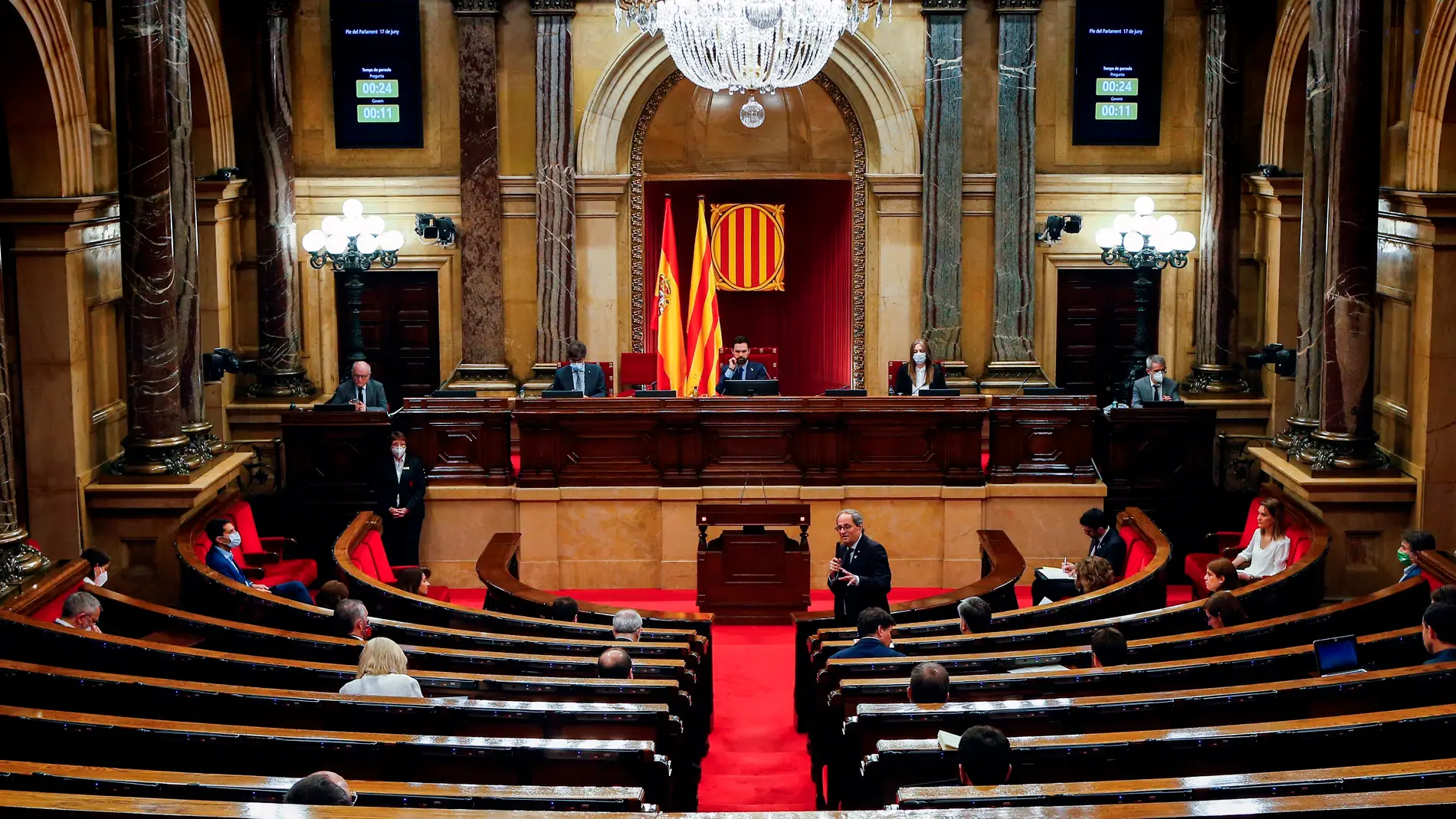 El Parlament de Cataluña paga 1,7 millones anuales a funcionarios que ya no trabajan en la Cámara
