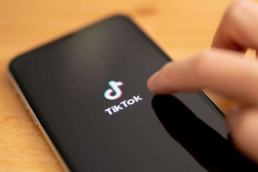 TikTok introduce pausas obligatorias de cinco segundos entre vídeos para reducir la adicción de los usuarios TikTok introduce pausas obligatorias de cinco segundos entre vídeos para reducir la adicción de los usuarios