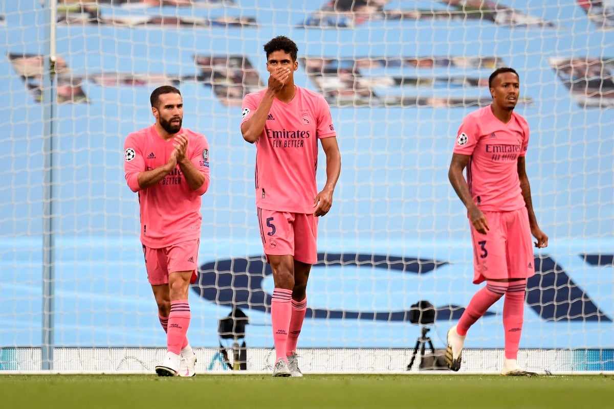 Dos errores de Varane en el Etihad condenan al Real Madrid y el City avanza a cuartos de la Champions Dos errores de Varane en el Etihad condenan al Real Madrid y el City avanza a cuartos de la Champions