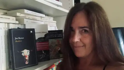 Mercedes Corbillón Asturias en la maleta