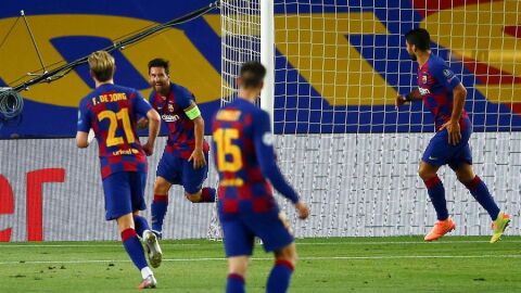 Leo Messi tras marcar un gol al N&aacute;poles en el Camp Nou