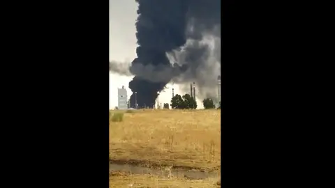 Incendio en la planta de Repsol de Puertollano Incendio en la planta de Repsol de Puertollano