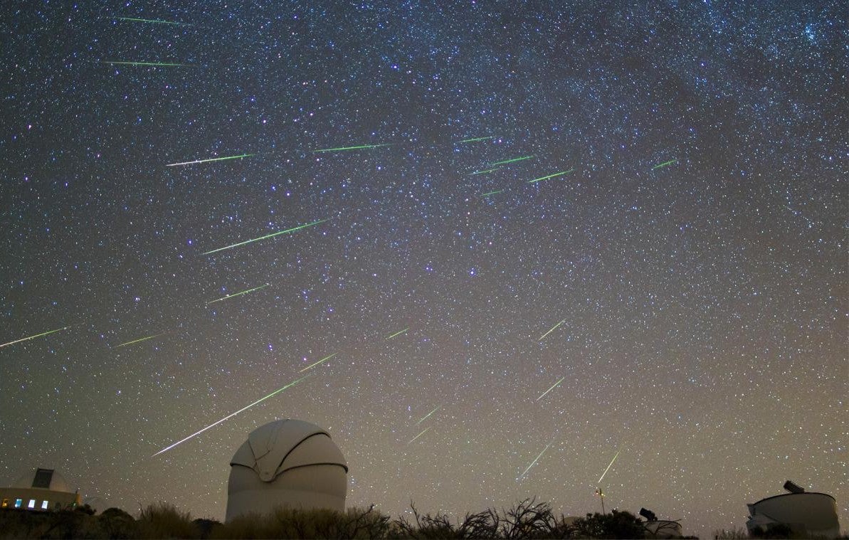 Viso del Marqués organiza esta noche un “picnic astronómico” para observar la lluvia de Perseidas Viso del Marqués organiza esta noche un “picnic astronómico” para observar la lluvia de Perseidas