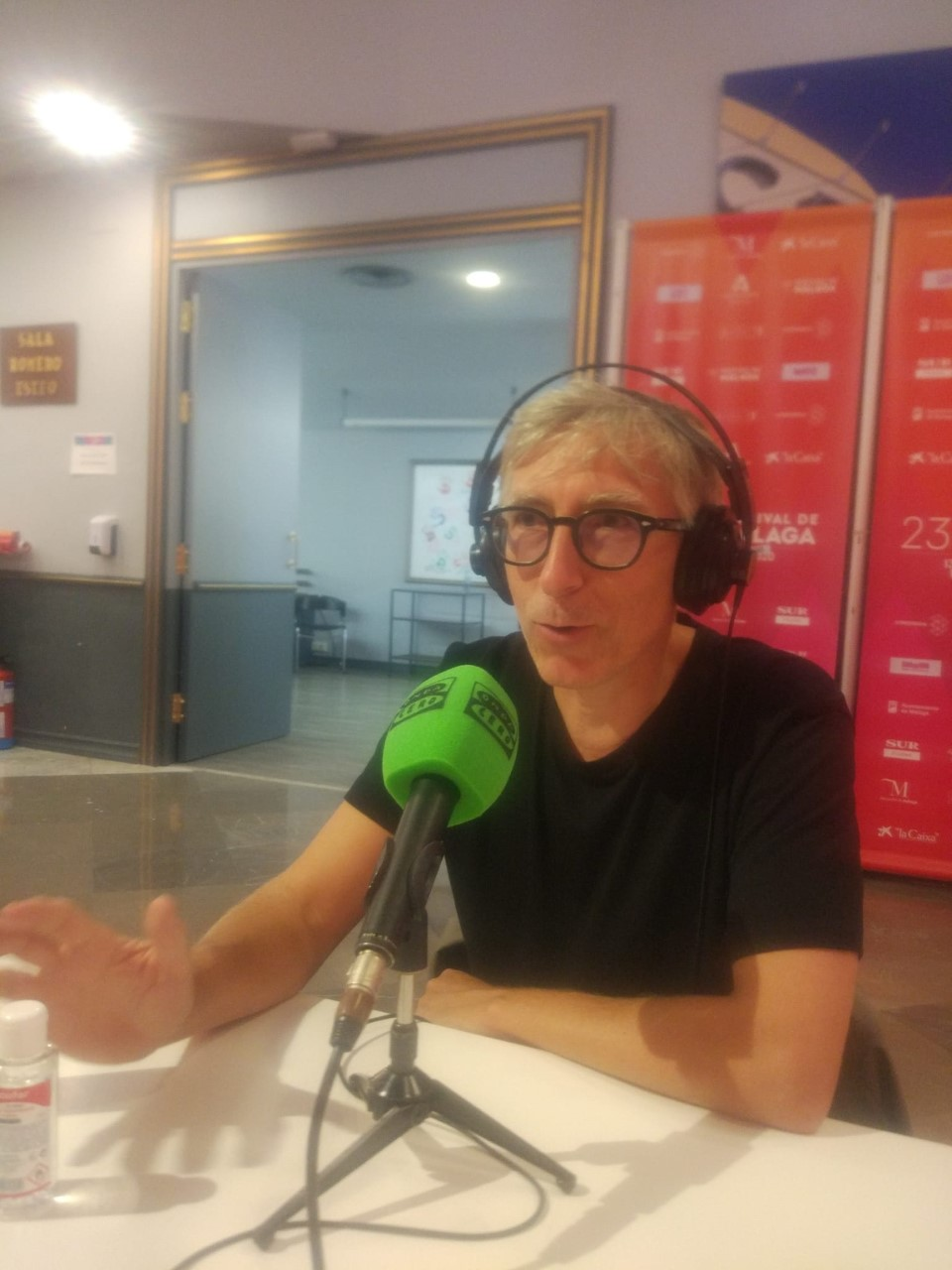 David Trueba: "Es muy fácil juzgar desde nuestras casas a los que hacen el trabajo sucio" David Trueba: "Es muy fácil juzgar desde nuestras casas a los que hacen el trabajo sucio"