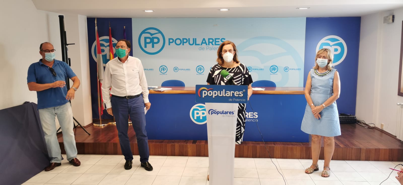 El PP de Palencia rechaza las medidas del Gobierno de España para intervenir los ahorros de las entidades locales El PP de Palencia rechaza las medidas del Gobierno de España para intervenir los ahorros de las entidades locales
