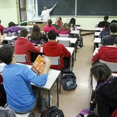 Alumnos en un instituto Alumnos en un instituto