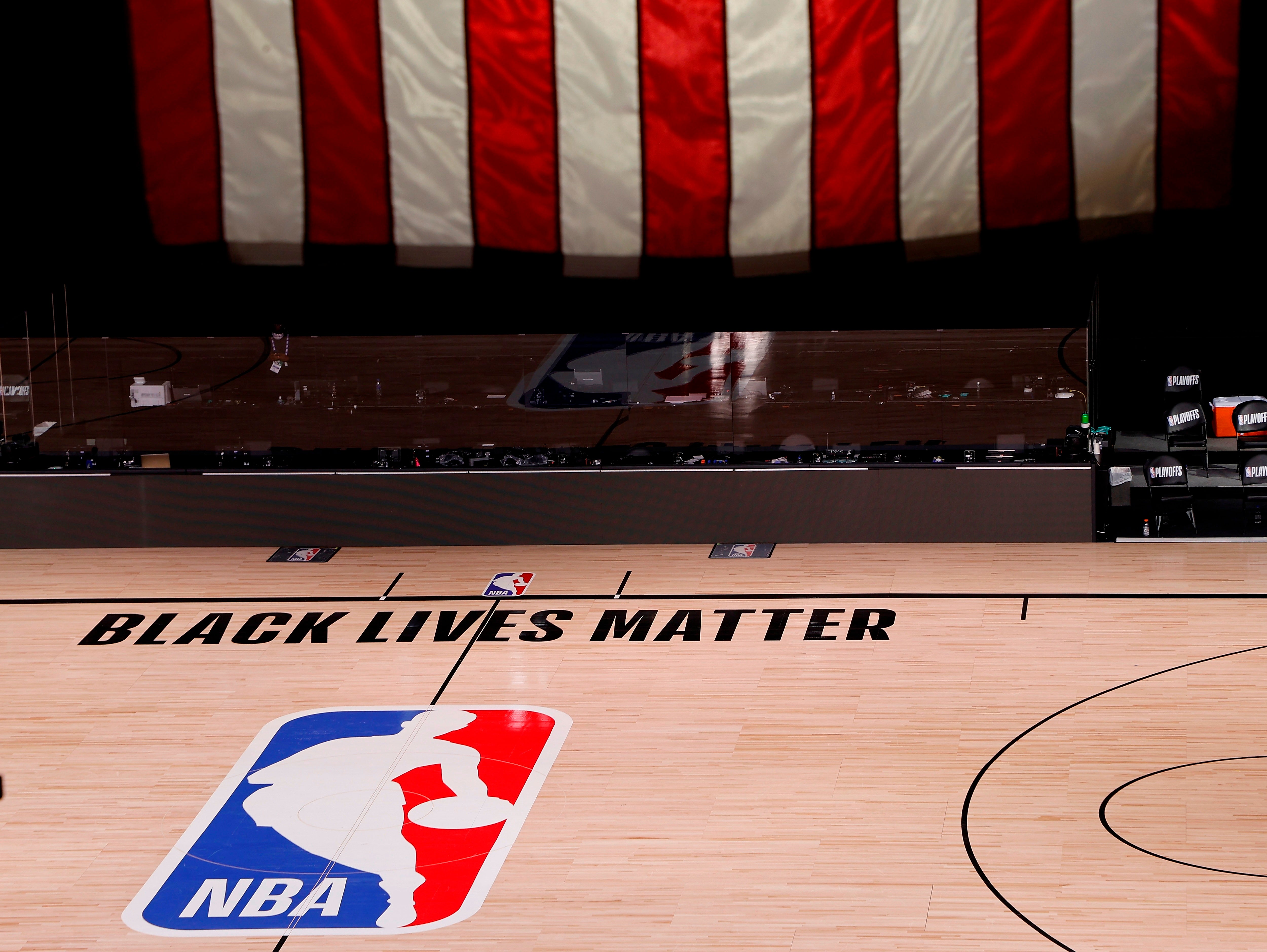 La NBA decide seguir adelante con los play-off aunque no se jugarán los partidos de hoy La NBA decide seguir adelante con los play-off aunque no se jugarán los partidos de hoy