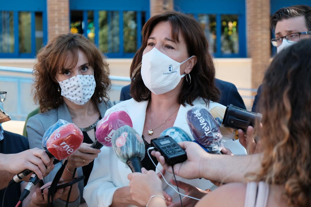 CLM inicia hoy el reparto a los centros educativos de material "para que la vuelta al cole sea segura" CLM inicia hoy el reparto a los centros educativos de material "para que la vuelta al cole sea segura"