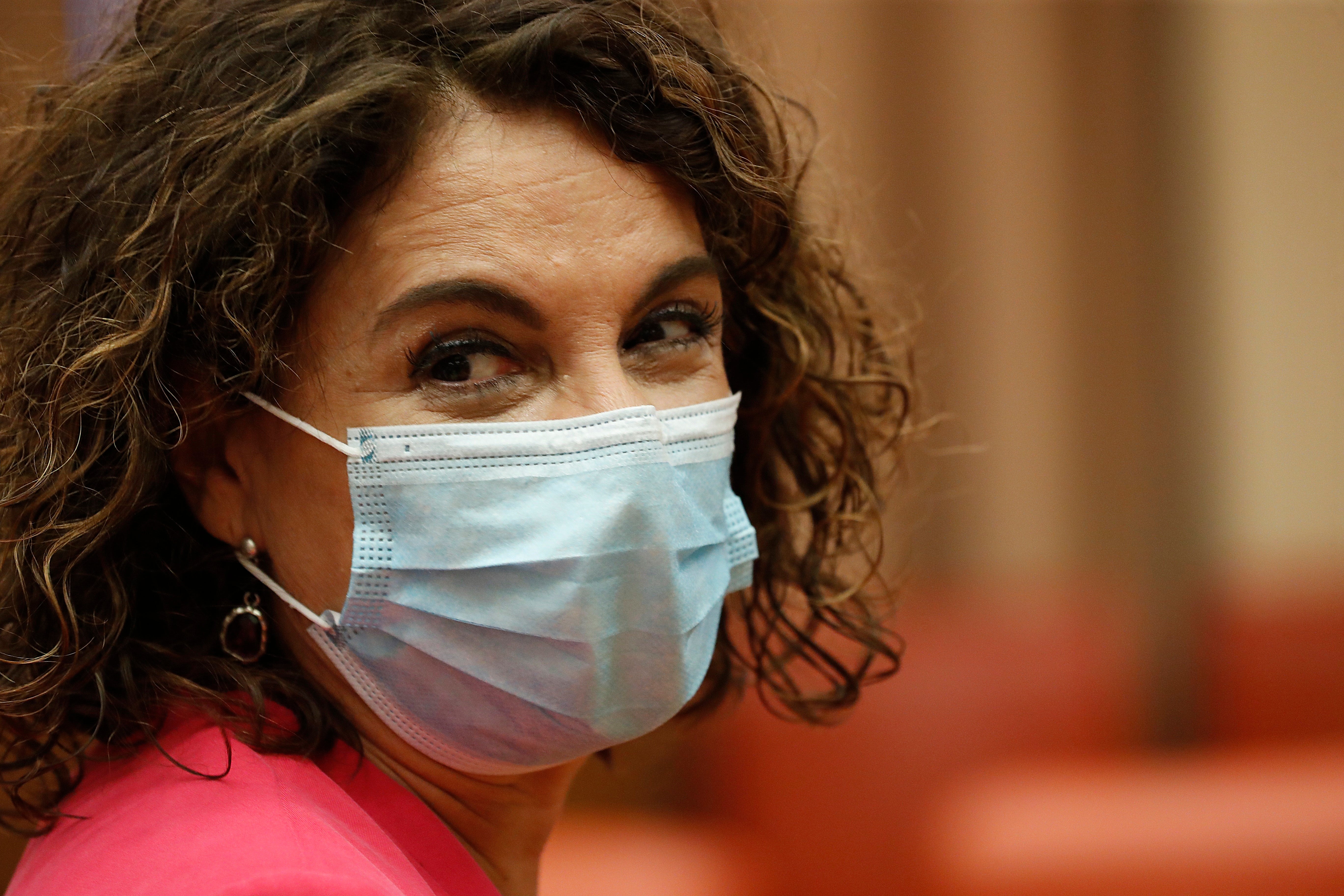 Alcaldes de 31 ciudades exigen al Gobierno que el fondo de 5.000 millones se reparta en función de la población Alcaldes de 31 ciudades exigen al Gobierno que el fondo de 5.000 millones se reparta en función de la población