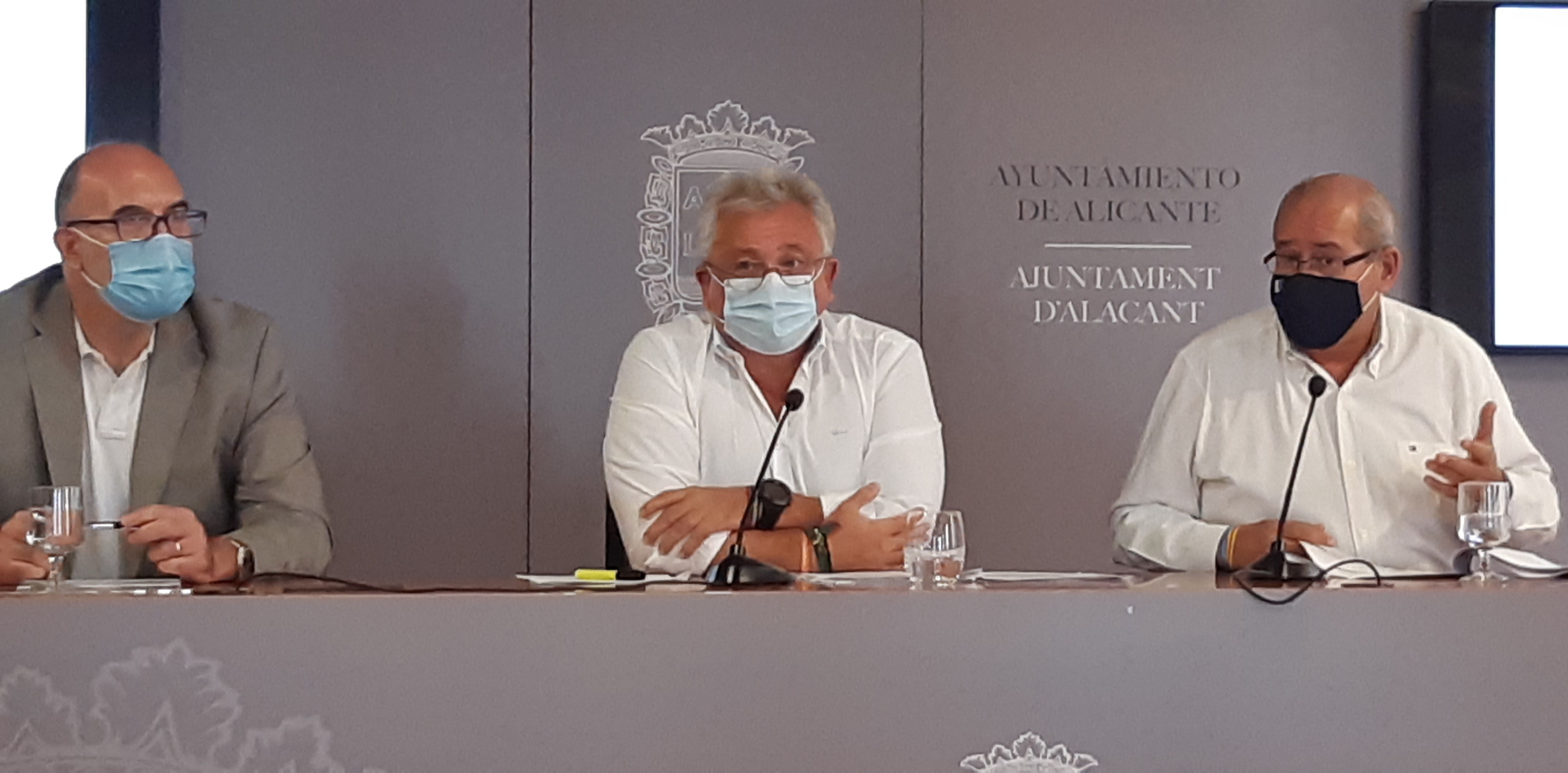 El Ayuntamiento rebaja el IAE y el ICIO para propiciar la recuperación económica El Ayuntamiento rebaja el IAE y el ICIO para propiciar la recuperación económica