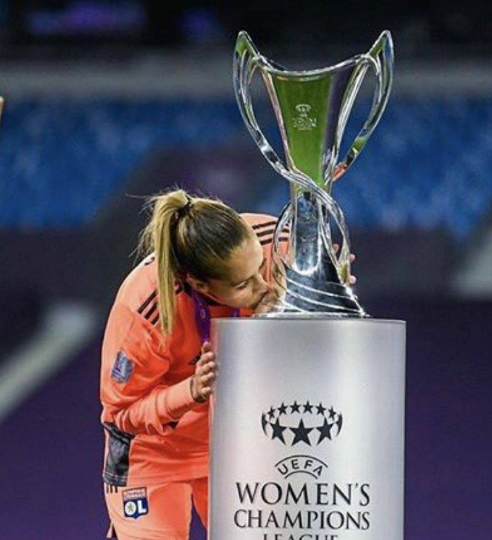 Lola Gallardo, campeona española de la Champions femenina: "Ojalá puede ganar muchas más" Lola Gallardo, campeona española de la Champions femenina: "Ojalá puede ganar muchas más"