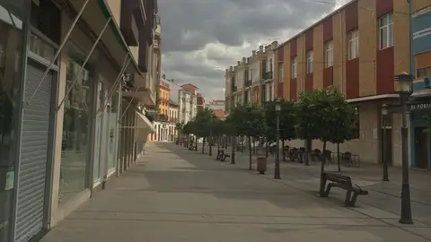 Calle Emilio Castelar Comercio vacío