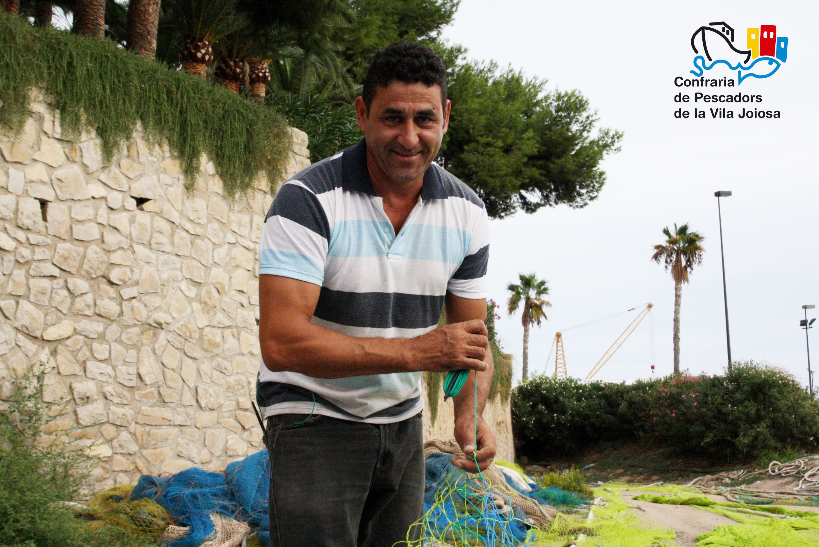 El patrón mayor de la Cofradía de Pescadores de La Vila cree que se está favoreciendo a la piscifactorías en detrimento de la pesca de arrastre El patrón mayor de la Cofradía de Pescadores de La Vila cree que se está favoreciendo a la piscifactorías en detrimento de la pesca de arrastre