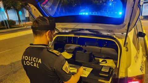 Agente de la Polic&iacute;a Local de Crevillet.