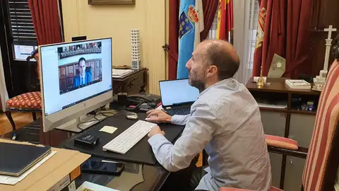 Reunión de alcades de tinta cidades para rexeitar o acordo entre Facenda e a FEMP Reunión de alcades de tinta cidades para rexeitar o acordo entre Facenda e a FEMP