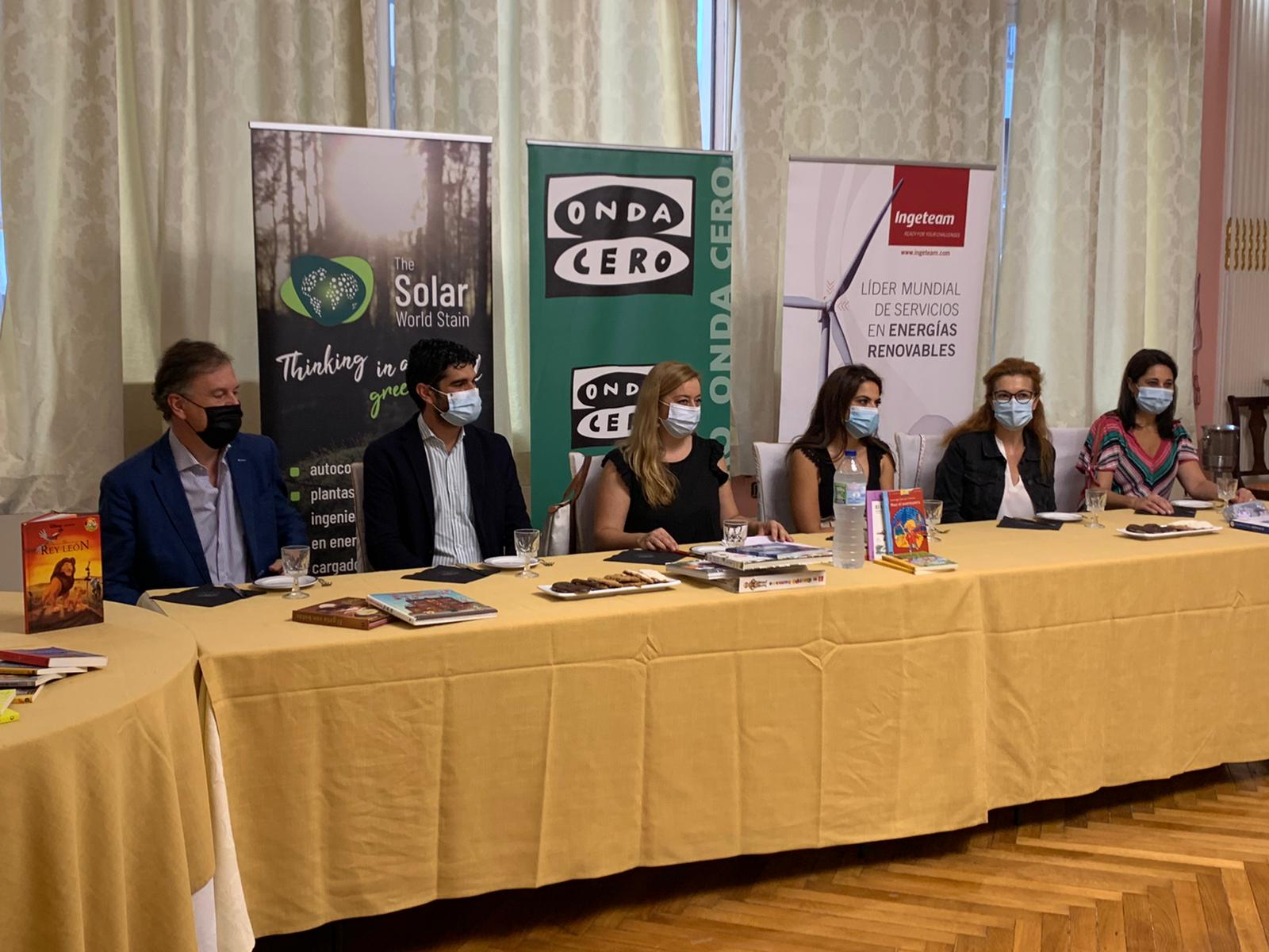 Exitosa recaudación de libros para la acción solidaria Sonrisas de Cuento, organizado por Atresmedia Radio Albacete, Exitosa recaudación de libros para la acción solidaria Sonrisas de Cuento, organizado por Atresmedia Radio Albacete,