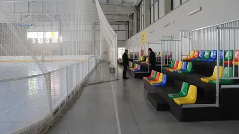 Tots els pavellons excepte el nou Campió Llorenç es reobrin per l´entrenament dels clubs esportius. Un retard en la tramitació impedeix comptar amb el pavelló Campió Llorens.