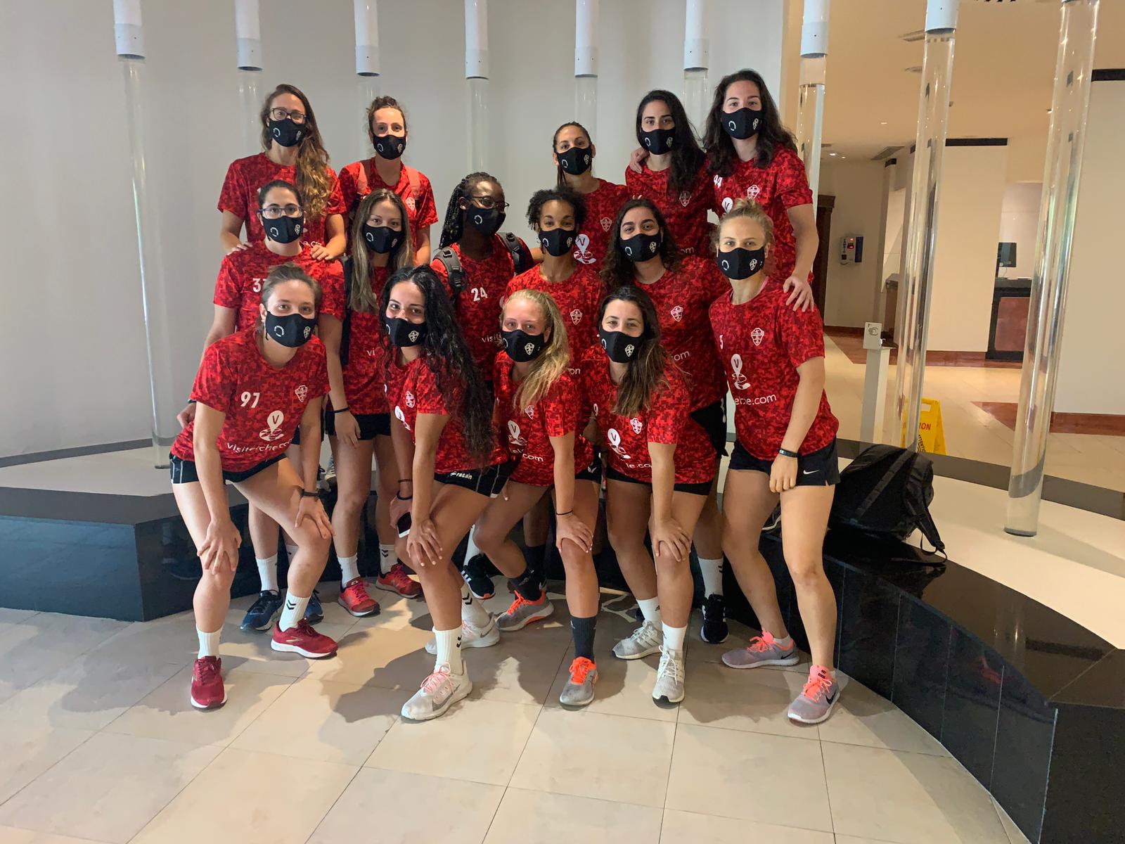 El Club Balonmano Elche vuelve a la competición seis meses después El Club Balonmano Elche vuelve a la competición seis meses después