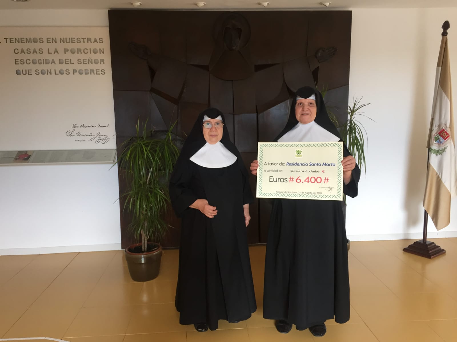 El Hidalgo Club de Golf dona 6.400 euros a la Residencia Santa Marta El Hidalgo Club de Golf dona 6.400 euros a la Residencia Santa Marta