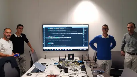 Equipo del Proyecto Redes del I3A de la Universidad de Zaragoza Equipo del Proyecto Redes del I3A de la Universidad de Zaragoza