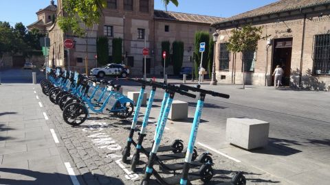 punto de bicicletas y patinetes el&eacute;ctricos de alquiler en Alcal&aacute; de Henares