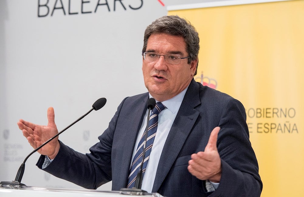 El Gobierno extenderá las ayudas a los autónomos a partir de octubre El Gobierno extenderá las ayudas a los autónomos a partir de octubre