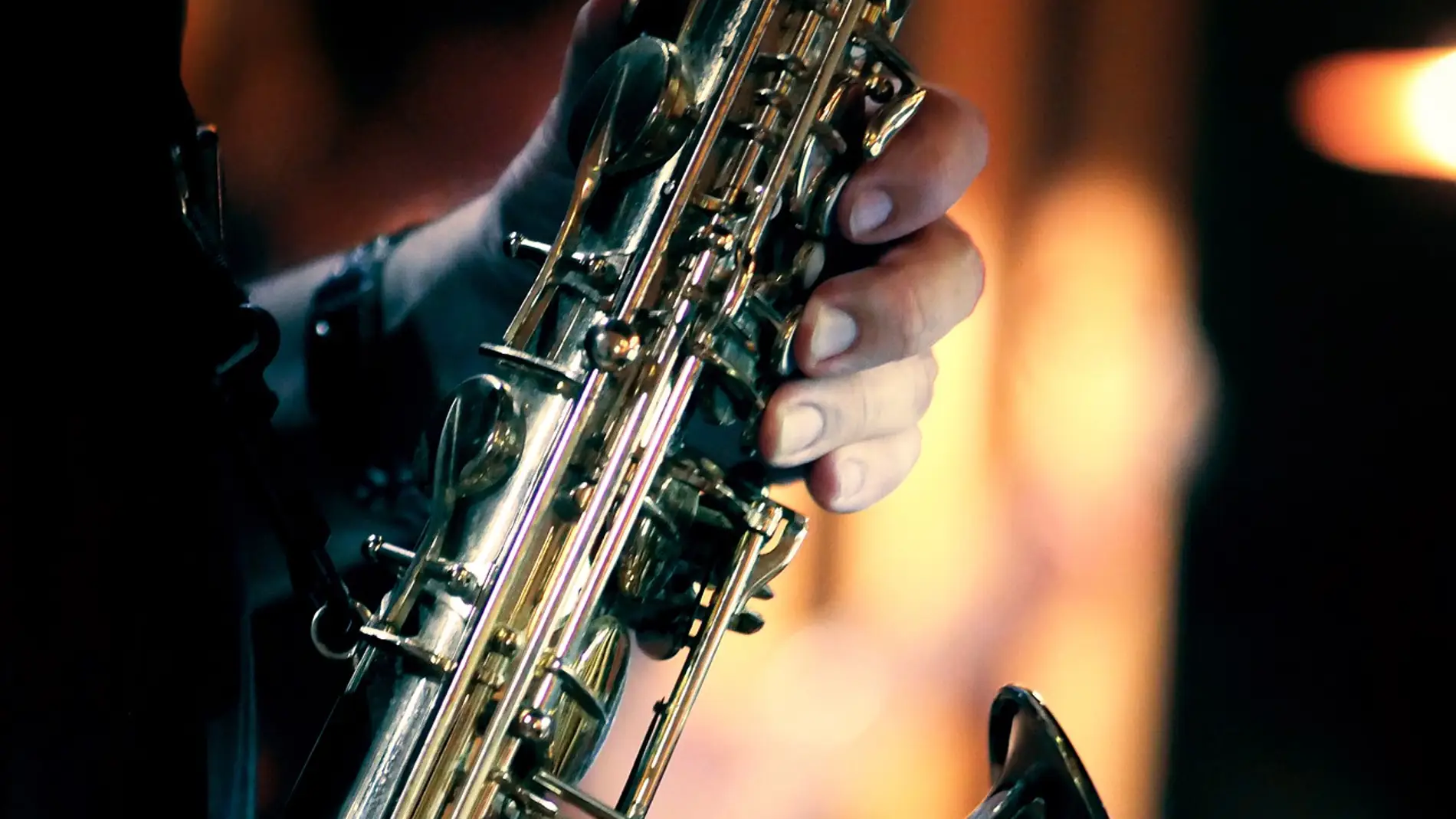 Imagen de archivo de un saxofón