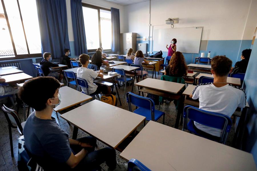 EducaAcción: 'Proyecto Centauro', la reflexión sobre educación del profesor José Antonio Marina EducaAcción: 'Proyecto Centauro', la reflexión sobre educación del profesor José Antonio Marina