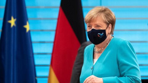 Imagen de archivo de Angela Merkel con mascarilla