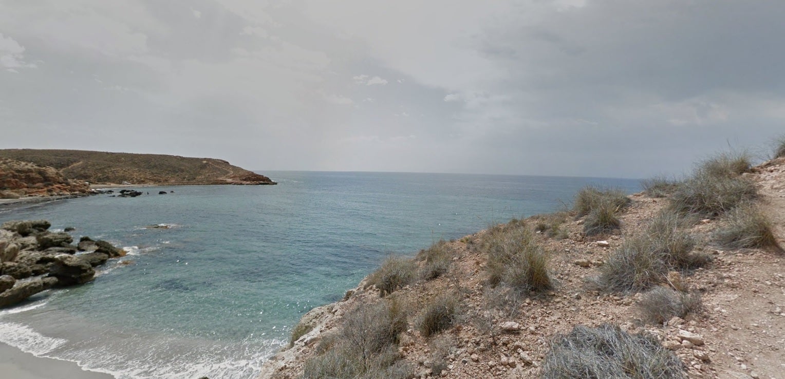 Investigan la violación a una mujer mientras tomaba el sol en Mazarrón, Murcia Investigan la violación a una mujer mientras tomaba el sol en Mazarrón, Murcia